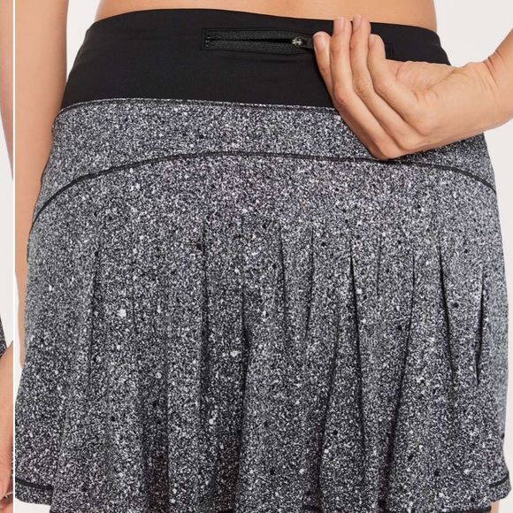 ✨HP✨ 2 pairs! Perfect condition LULULEMON Circuit Breaker skorts. 6, tall. OBO! - Picture 3 of 16